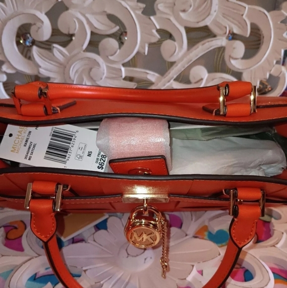 NEW! MICHAEL KORS MEDIUM HAMILTON SATCHEL W/ZIP AROUND WALLET/WRISTLET - Picture 4 of 6